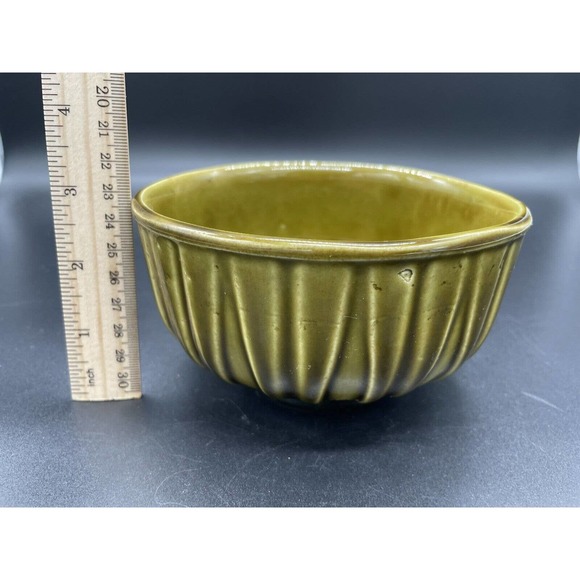 Vintage McCoy Planter Swirl USA Olive Green MCM Pottery Avocado Green #518 - Picture 3 of 7